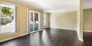 The Vantage Gallery 19