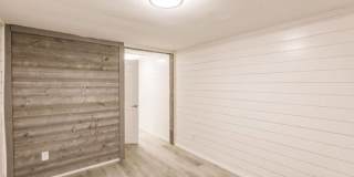 1419 26th Avenue W Studio 2 Gallery 1