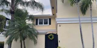 1010 NE 8th Ave Gallery 1