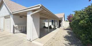Move in Special-Mira Mesa three bedroom home with yard! Gallery 1