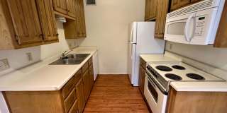 1BR/1BA Condo Near Campus Gallery 4