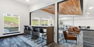 Grand Vista Gallery 23