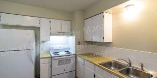 3-Bedroom Home Near Dining and Shopping Gallery 29