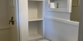 431 E Woodard St Gallery 12