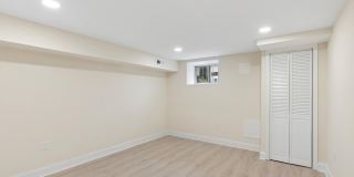 2416 E HOFFMAN Street Gallery 14