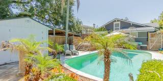 2751 HERSCHEL Street Gallery 28