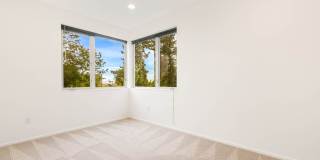3 Bedroom Modern Industrial Townhome with City Views & Rooftop Oasis Gallery 13