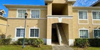 Charming 3BR Condo in Riverview Gallery 13