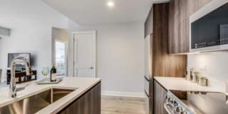 300 West Division Street Gallery 4