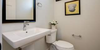 Beautiful Townhome in Southeast Denver Gallery 13