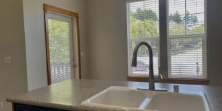 Desirable Downtown Poulsbo Place condo Gallery 10