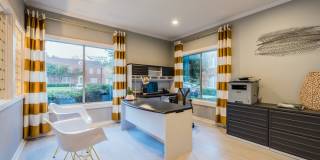 Crestwood Place Apartments Gallery 11