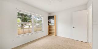 5033 LOYOLA LANE Gallery 18