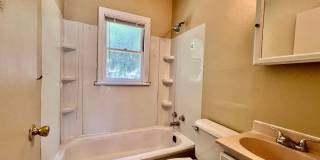 2 Bedroom House Gallery 7