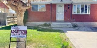 4 Bedroom 2 bath House - Dog friendly Gallery 1