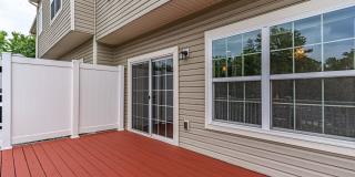 Lovely Townhome with 2 Car Garage Lovely Townhome with 2 Car Garage Gallery 18