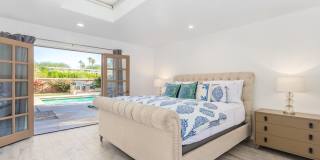 4450 E CAMELBACK Road Gallery 41