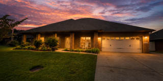 2532 Southwest Oxmoor Boulevard Gallery 1