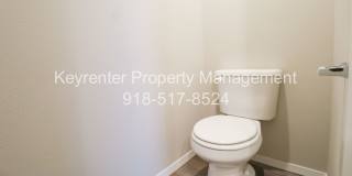 New Construction with Pond View! 4 Bed 2 Bath Broken Arrow Gallery 28