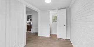 Single-Level 3 Bedroom Rental Near Downtown Hampton Gallery 12