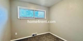 Lovely Three Bedroom Home in KCMO and an Updated Kitchen  w/ Granite and SS Appliances, including a Fenced Yard! Gallery 21