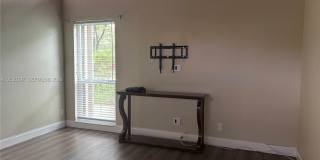 100 Gate Rd Gallery 13
