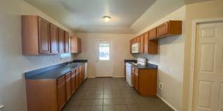 2/2/1 One Story Duplex / Ceramic Tile/ No Carpet / Fenced in Yard / CISD Gallery 9