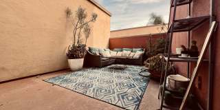 Renovated Uptown District Top Floor Condo in the Hillcrest Gallery 14