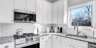 1395 Marion Street SE Gallery 14