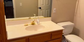3rd floor with balcony - Boulder City Gallery 4