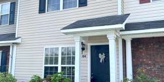 Minutes to Camp Lejeune! Pets with Owner Approval! Gallery 3