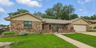 1806 Oak Creek Drive Gallery 1