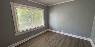 Near Southeast 3 Bed 1 Bath Gallery 12