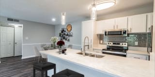 Lakeside Central Apartments Lakeside Central Apartments Gallery 1