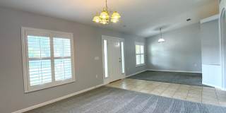 Beautiful 3 Bed 2 Bath Ranch Pool Home! Lawn & Pool Care Included! Gallery 12