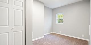 Renovated 2 Bed, 1.5 Bath Rowhome in Hazelwood - Central AC & Heat, Laundry - Available Now! Gallery 18