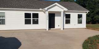 1607 North Green River Road Gallery 1