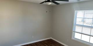 Spacious Two Bedroom Townhome In Kannapolis Gallery 9