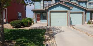 Delightful 3BD/2BA Townhome in Erie Gallery 1