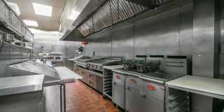 1111 WALNUT Street Gallery 19