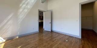 Laros Lofts Gallery 31
