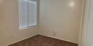 MOVE IN SPECIAL $500 OFF FIRST MONTH RENT! Lovely Home In Southwest Bakersfield! Gallery 10