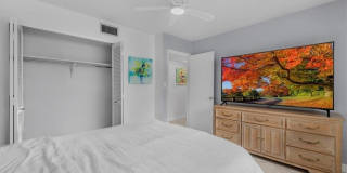 108 SE 47th Street Gallery 24