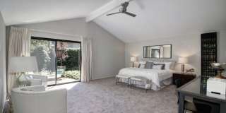 Elegant Fully Renovated 3/3 in Fair Oaks! Gallery 13