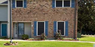 Spacious 3 Bedroom Townhome Available Now Spacious 3 Bedroom Townhome Available Now Gallery 1
