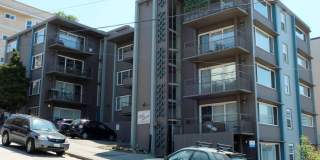 Clift House Apartments | Updated Homes Near Broadway and Light Rail Gallery 2