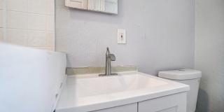 Three Bedroom in Cincinnati! Gallery 24