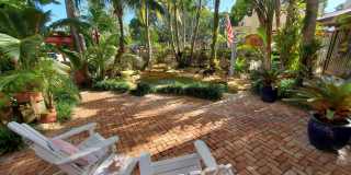 226 NE 1st Avenue unit: Key Lime Suite Gallery 3