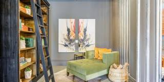 Monaco Gallery 13