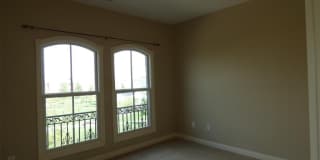 12754 Ashworth Street Gallery 25